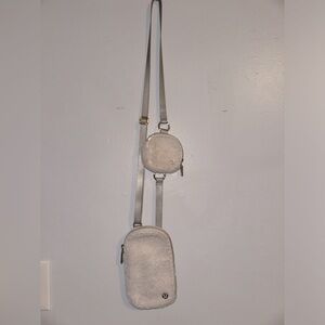Lululemon fleece phone bag